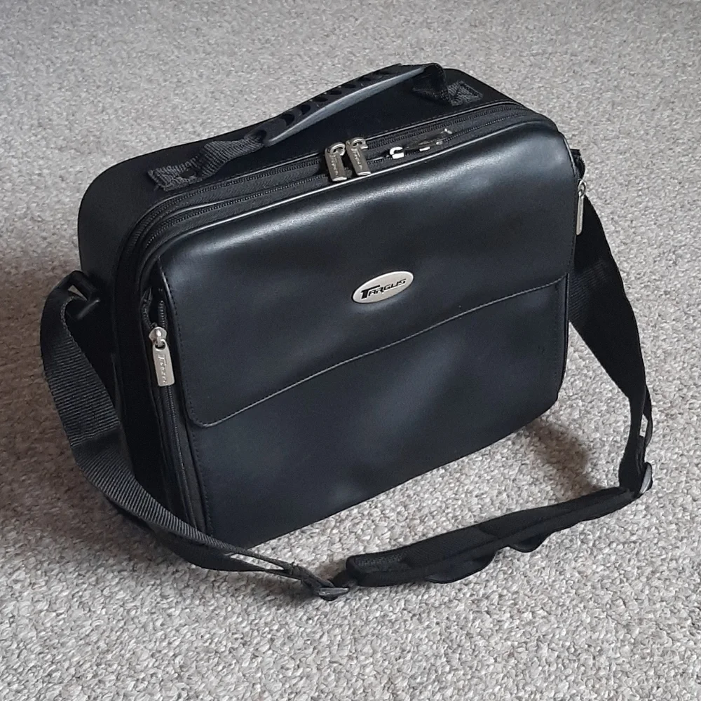 Targus Small Mini Briefcase
